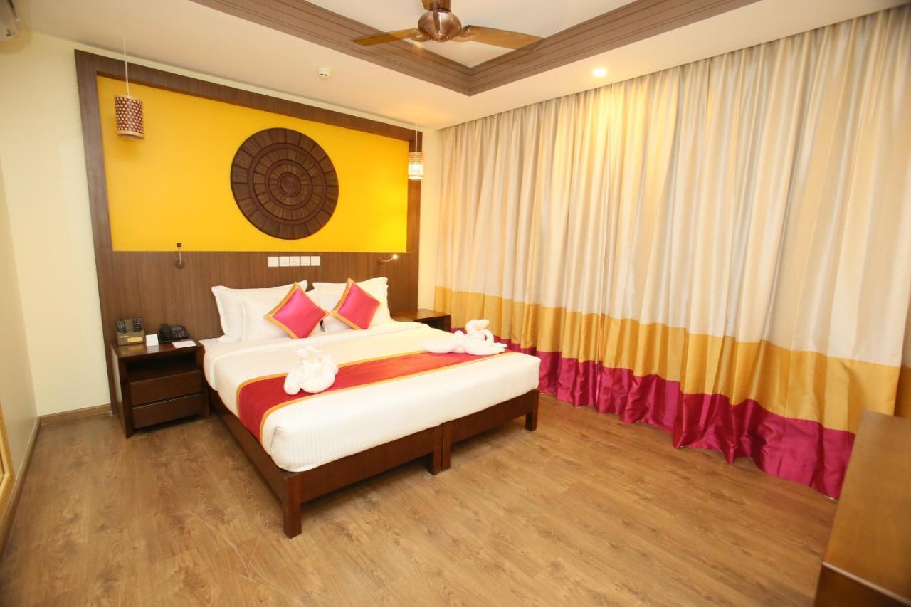 Vivin Luxury Suites Thiruvananthapuram Exterior foto